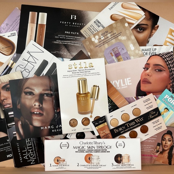 30 pieces X Mix Makeup Foil and card samples - Picture 1 of 7